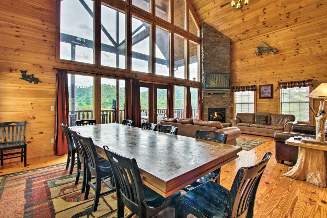 Expansive Gatlinburg Cabin Hot Tub, Deck And Grill! Buitenkant foto