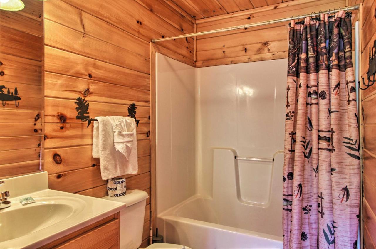 Expansive Gatlinburg Cabin Hot Tub, Deck And Grill! Buitenkant foto